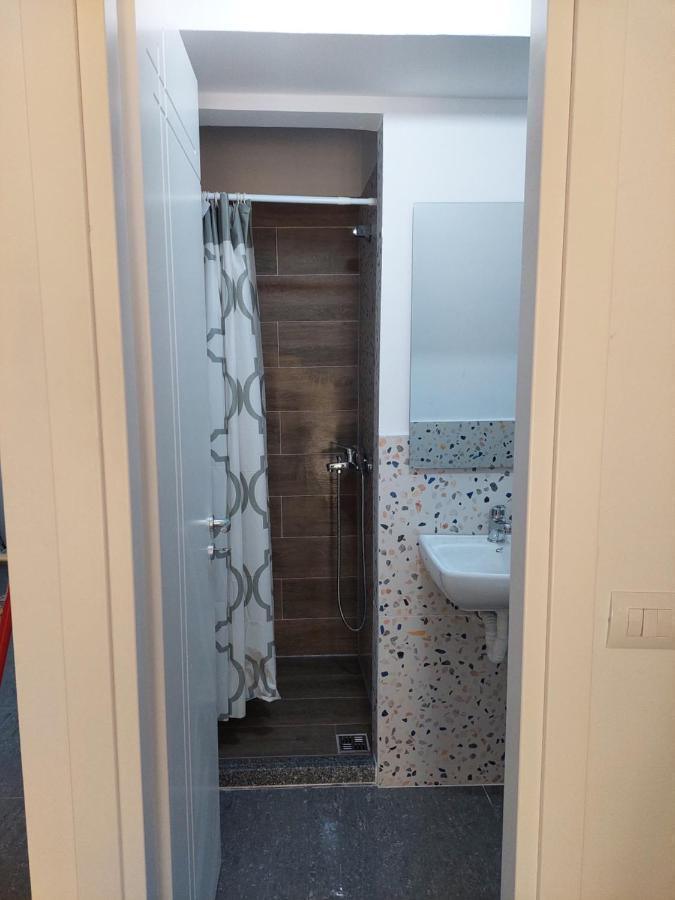 Saranda Boutique Hostel Екстериор снимка